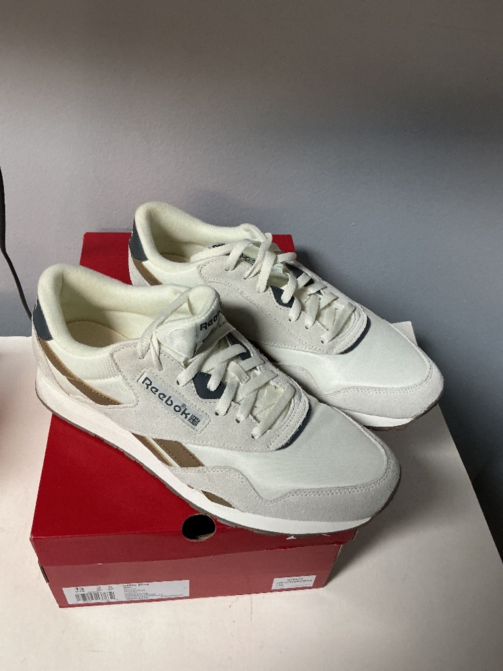 Reebok Classic Nylon Men’s Running Shoe Size 13